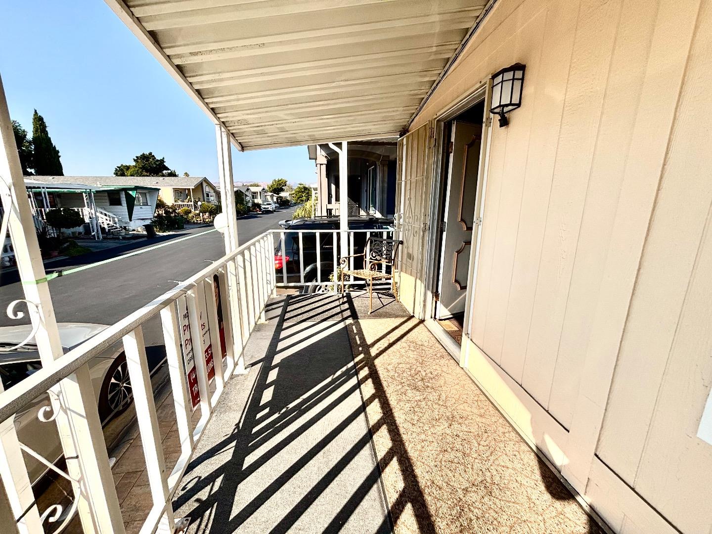 Detail Gallery Image 2 of 9 For 2600 Senter Rd #250,  San Jose,  CA 95111 - 3 Beds | 2 Baths