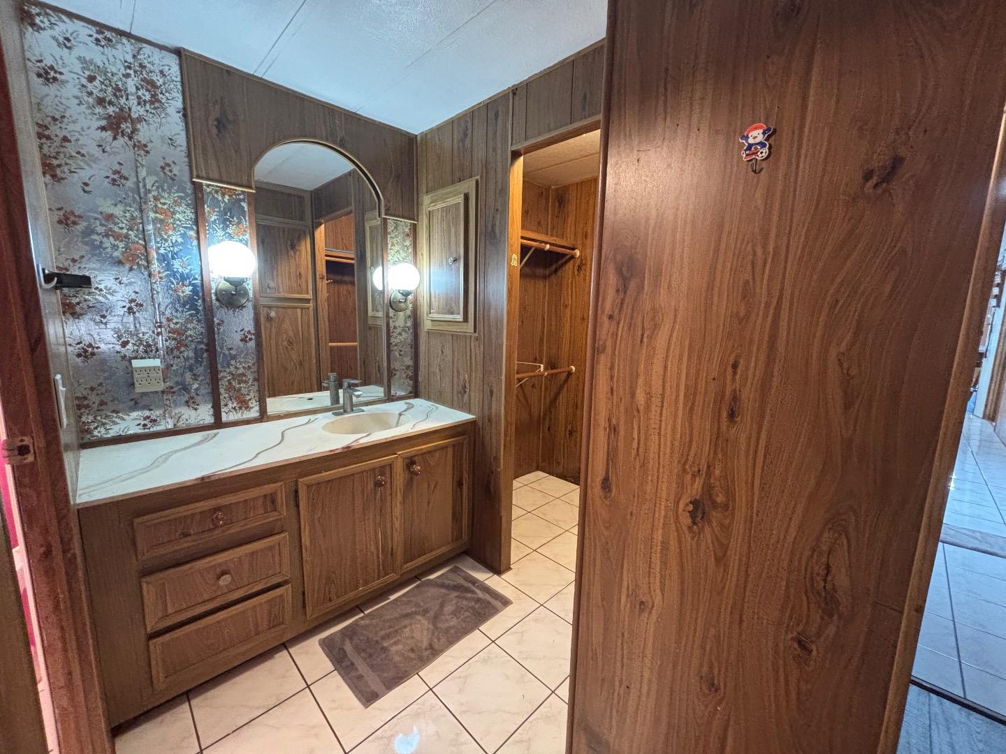 Detail Gallery Image 9 of 9 For 2600 Senter Rd #250,  San Jose,  CA 95111 - 3 Beds | 2 Baths