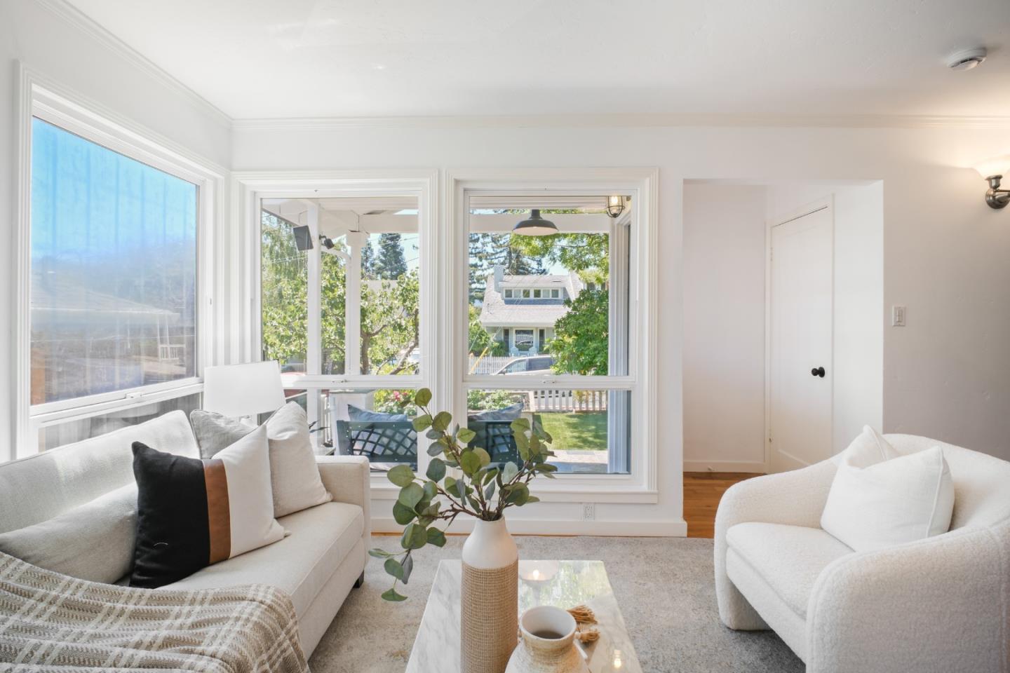 Detail Gallery Image 12 of 101 For 230 San Mateo Ave, Los Gatos,  CA 95030 - 3 Beds | 3/1 Baths