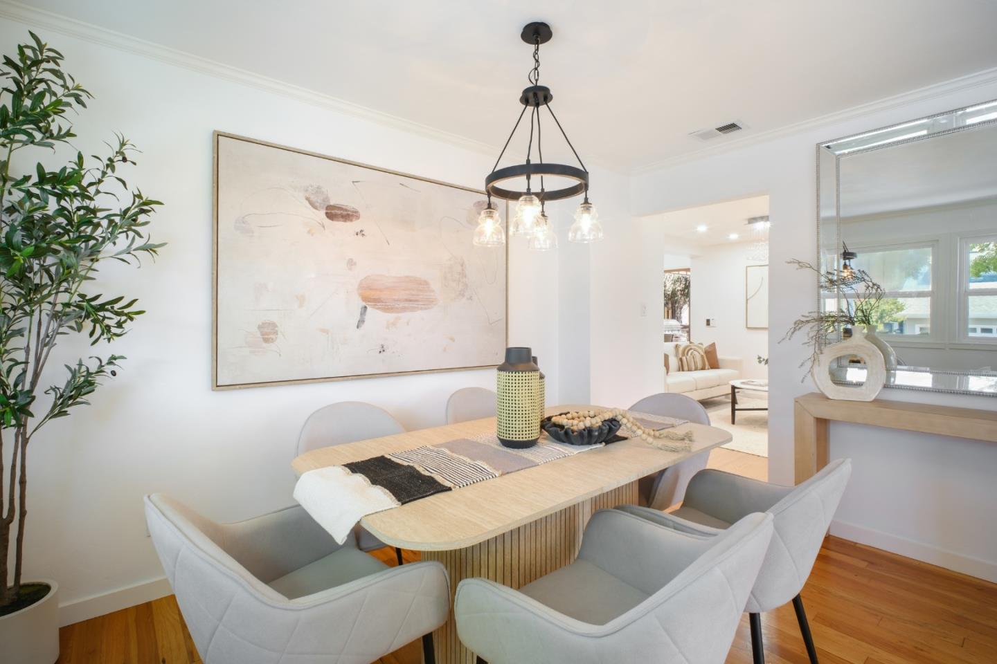 Detail Gallery Image 18 of 101 For 230 San Mateo Ave, Los Gatos,  CA 95030 - 3 Beds | 3/1 Baths