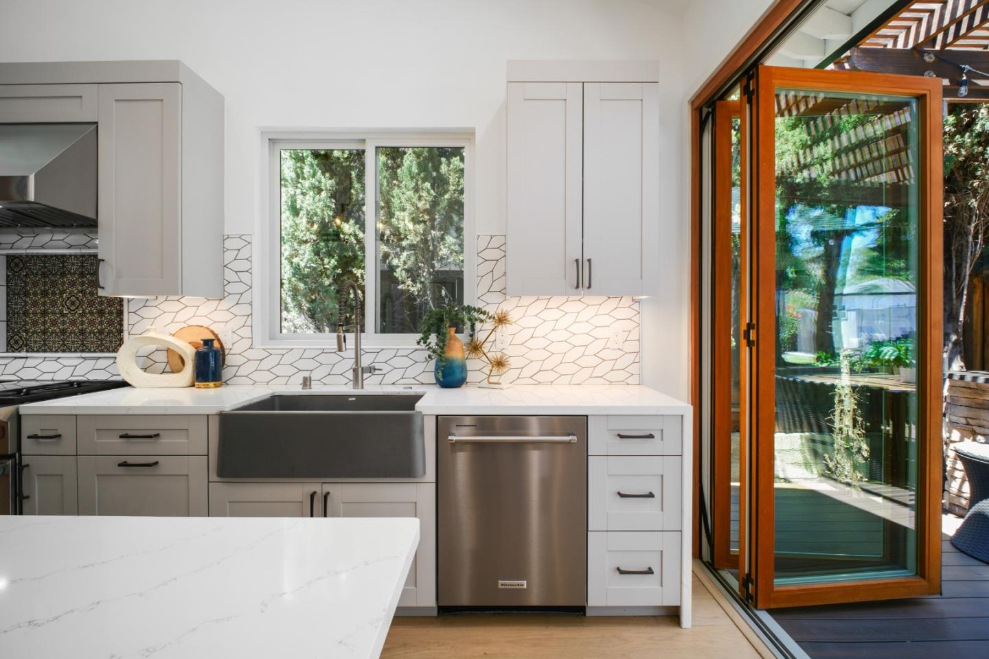 Detail Gallery Image 41 of 101 For 230 San Mateo Ave, Los Gatos,  CA 95030 - 3 Beds | 3/1 Baths