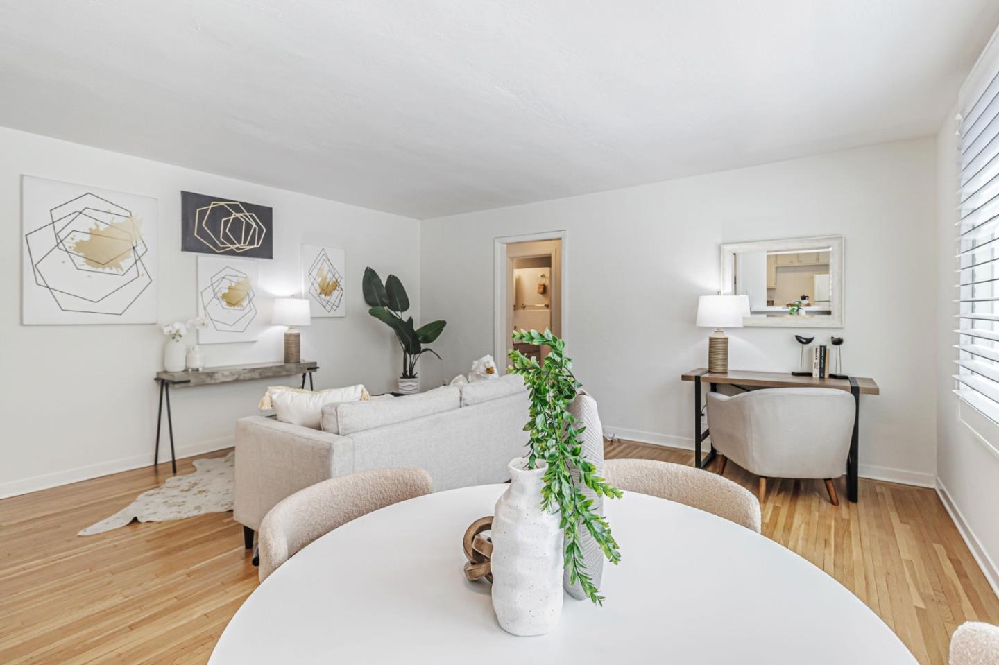 Detail Gallery Image 12 of 27 For 177 N El Camino Real #2,  San Mateo,  CA 94401 - 1 Beds | 1 Baths