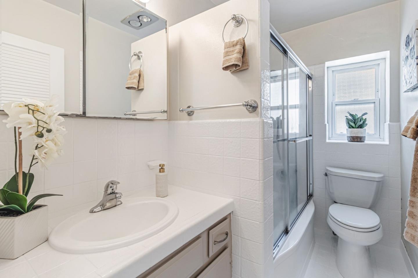 Detail Gallery Image 19 of 27 For 177 N El Camino Real #2,  San Mateo,  CA 94401 - 1 Beds | 1 Baths
