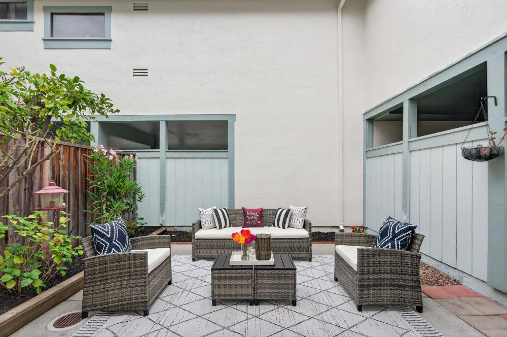 Detail Gallery Image 24 of 38 For 34771 Tuxedo Cmn, Fremont,  CA 94555 - 2 Beds | 1/1 Baths