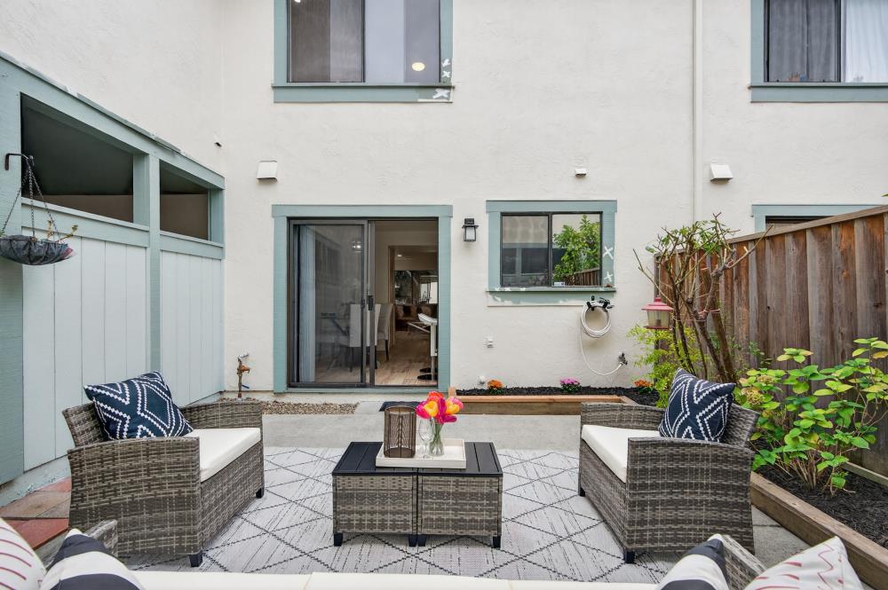 Detail Gallery Image 27 of 38 For 34771 Tuxedo Cmn, Fremont,  CA 94555 - 2 Beds | 1/1 Baths