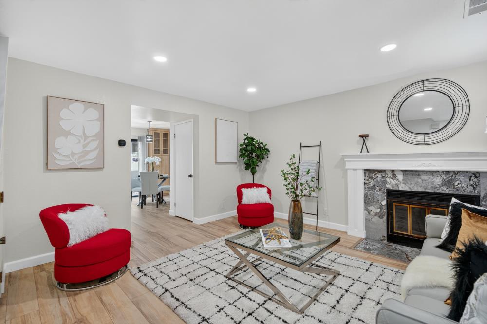 Detail Gallery Image 5 of 38 For 34771 Tuxedo Cmn, Fremont,  CA 94555 - 2 Beds | 1/1 Baths