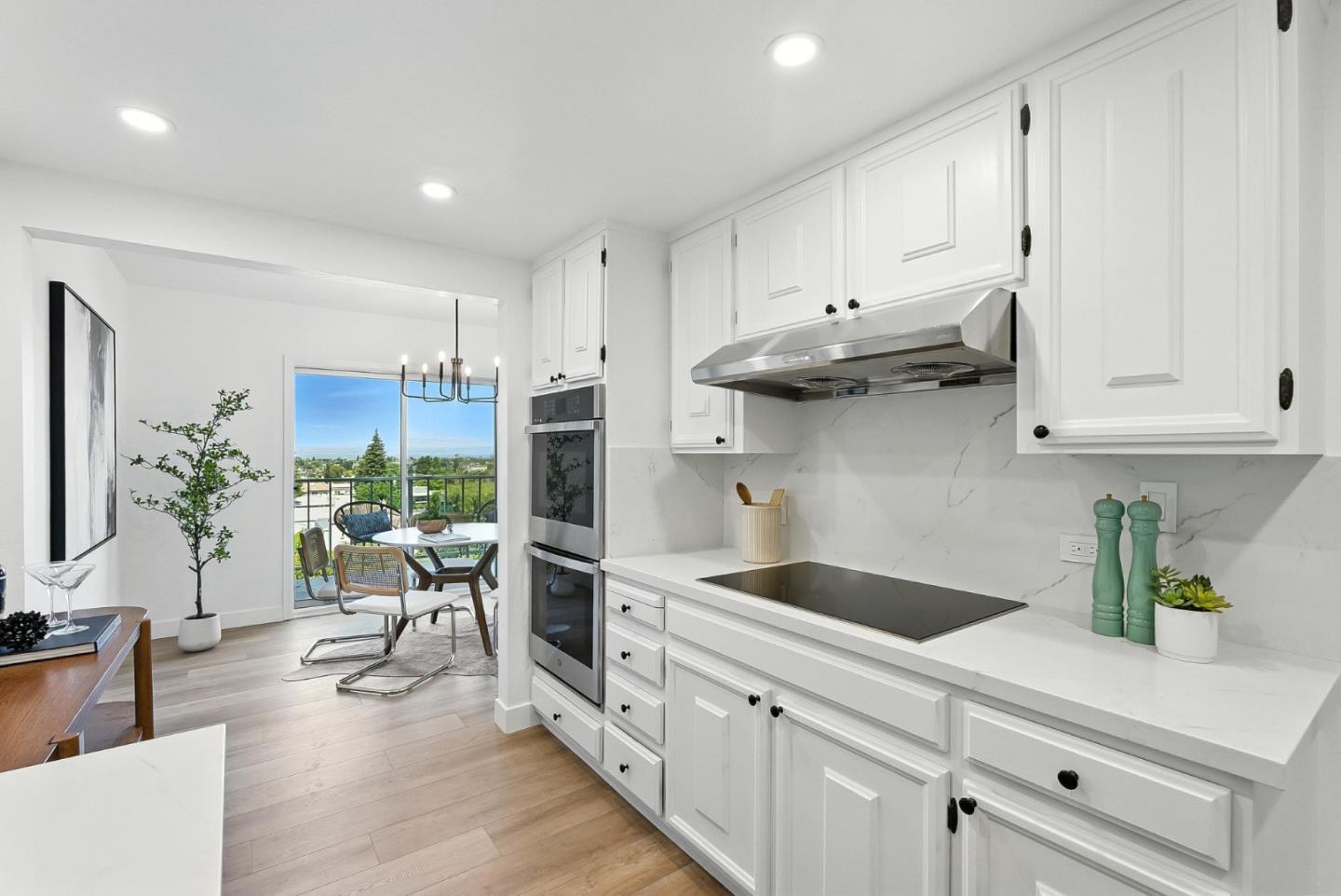 Detail Gallery Image 10 of 33 For 30 Mounds Rd #206,  San Mateo,  CA 94402 - 2 Beds | 2 Baths