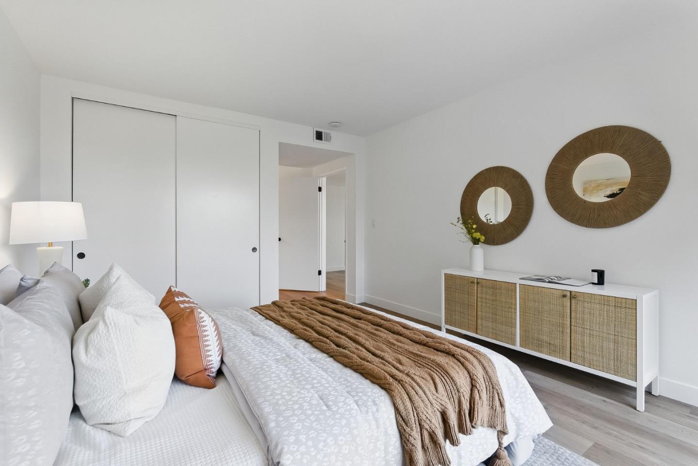 Detail Gallery Image 17 of 33 For 30 Mounds Rd #206,  San Mateo,  CA 94402 - 2 Beds | 2 Baths