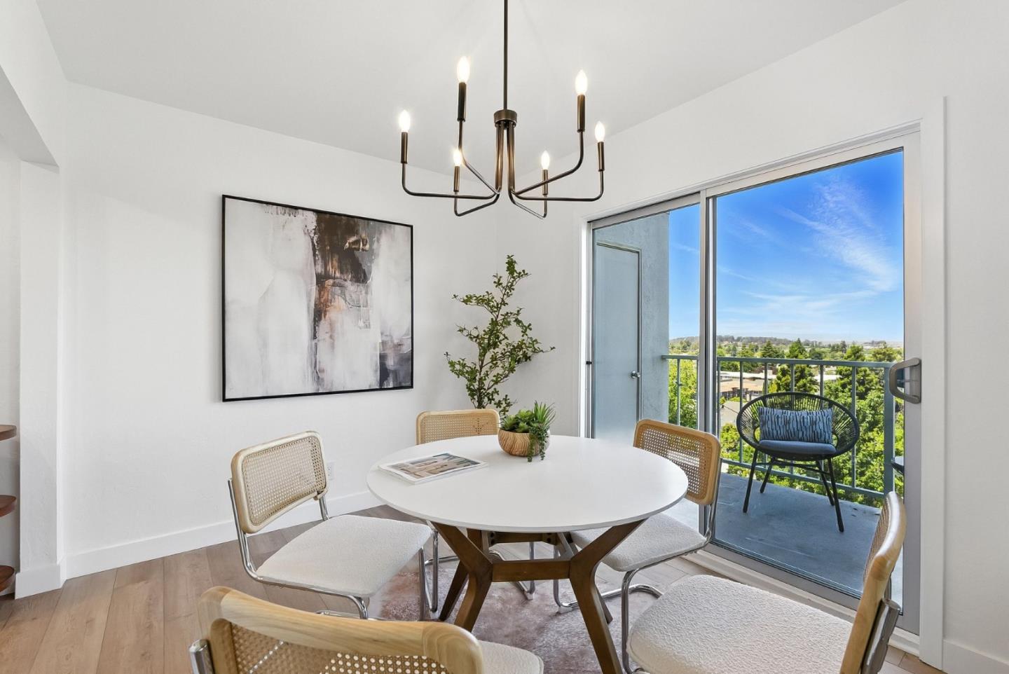 Detail Gallery Image 6 of 33 For 30 Mounds Rd #206,  San Mateo,  CA 94402 - 2 Beds | 2 Baths