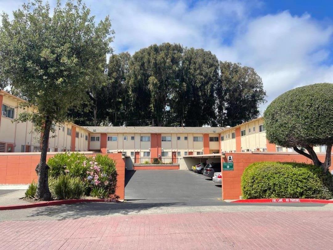 Detail Gallery Image 2 of 17 For 27505 Tampa Ave #8,  Hayward,  CA 94544 - 2 Beds | 1/1 Baths