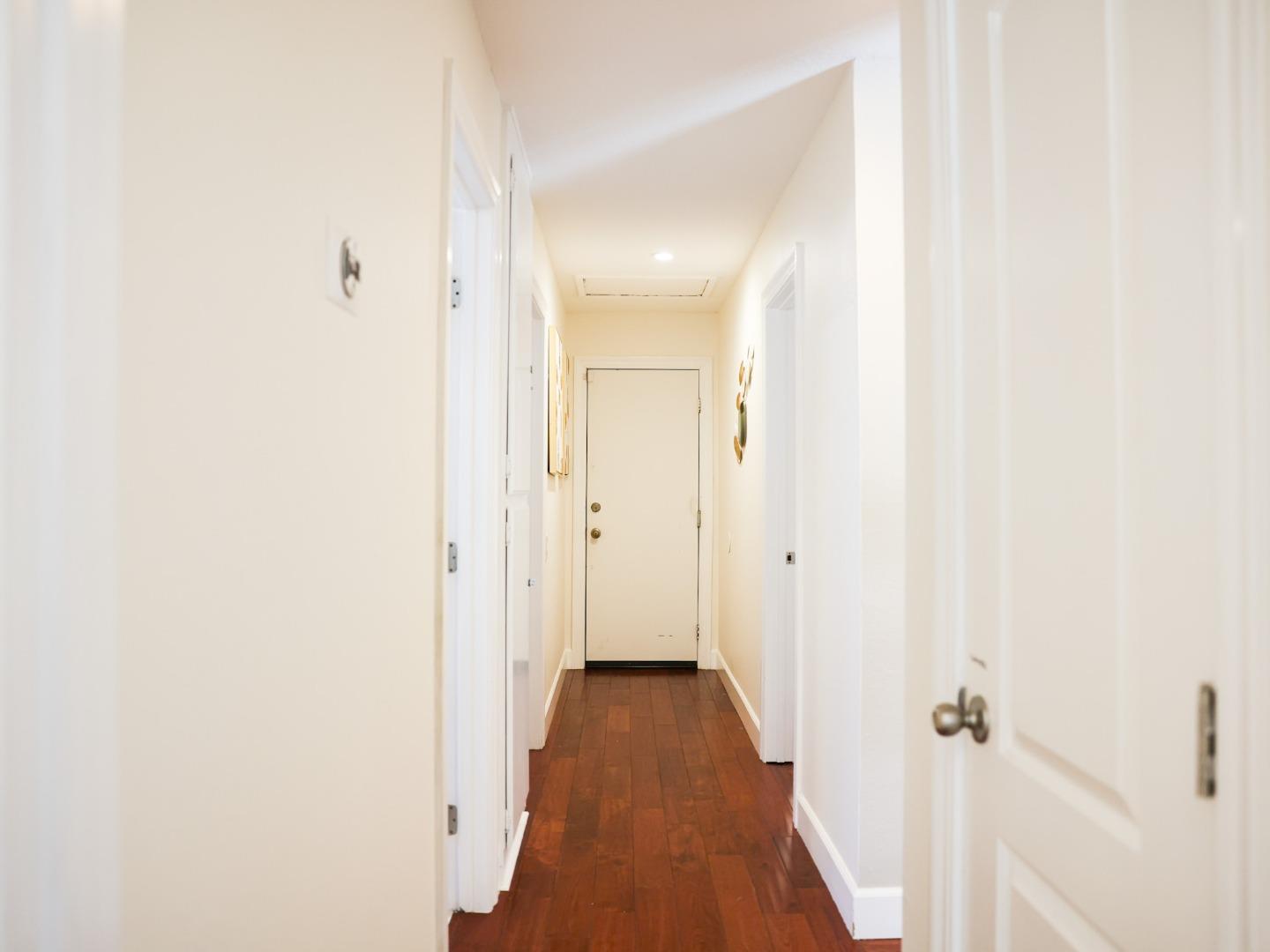 Detail Gallery Image 12 of 24 For 27941 Emerson Ave, Hayward,  CA 94545 - 3 Beds | 2 Baths