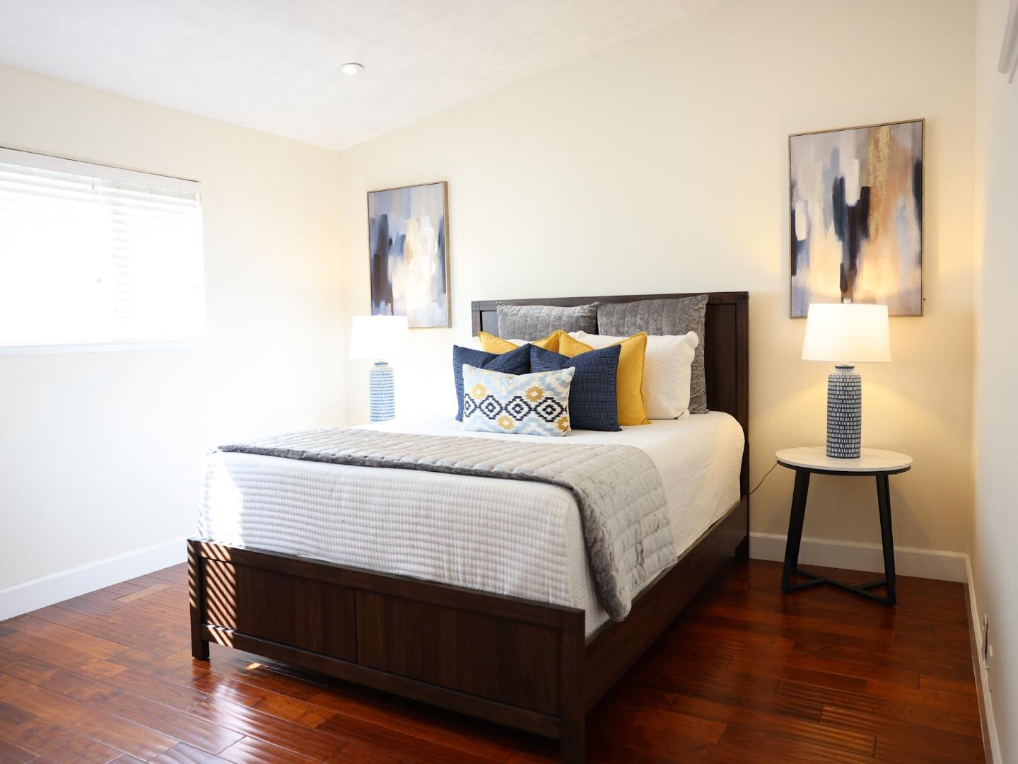 Detail Gallery Image 8 of 24 For 27941 Emerson Ave, Hayward,  CA 94545 - 3 Beds | 2 Baths