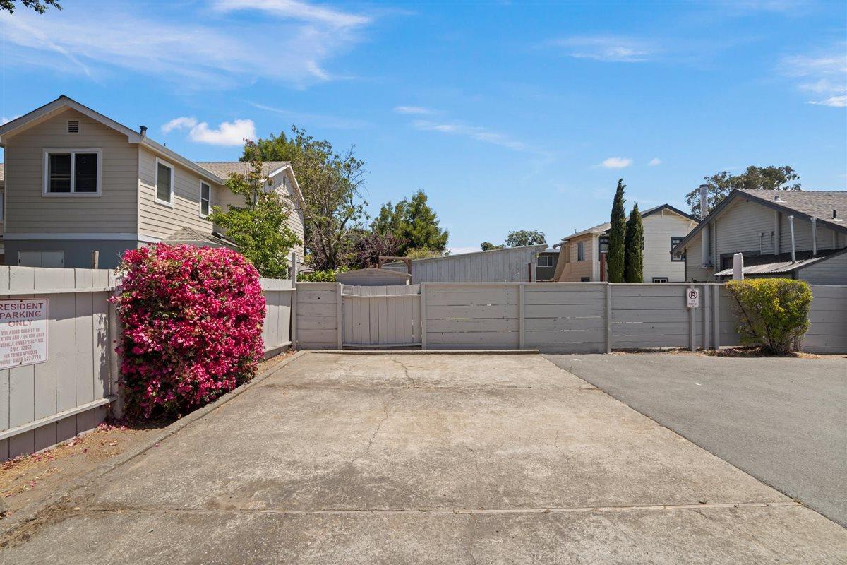 Detail Gallery Image 10 of 41 For 315 Grand Blvd, San Mateo,  CA 94401 - – Beds | – Baths