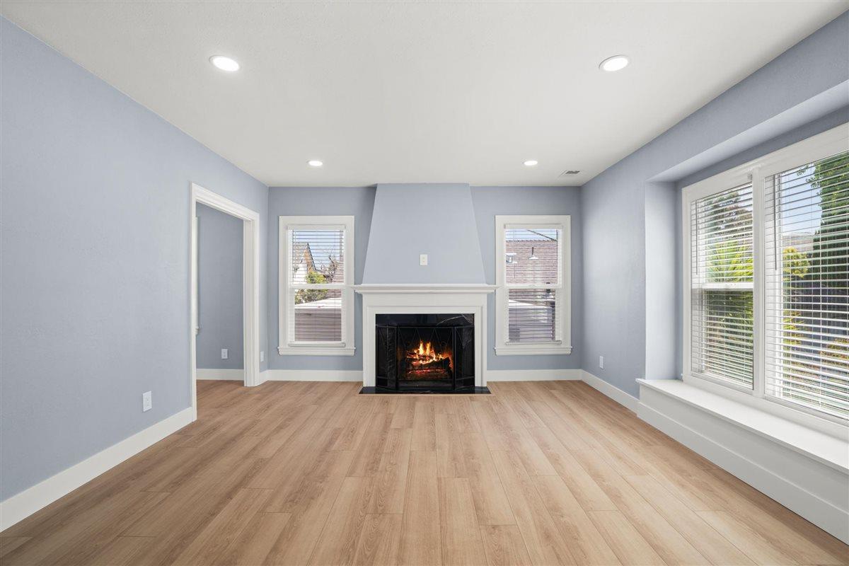 Detail Gallery Image 11 of 41 For 315 Grand Blvd, San Mateo,  CA 94401 - – Beds | – Baths