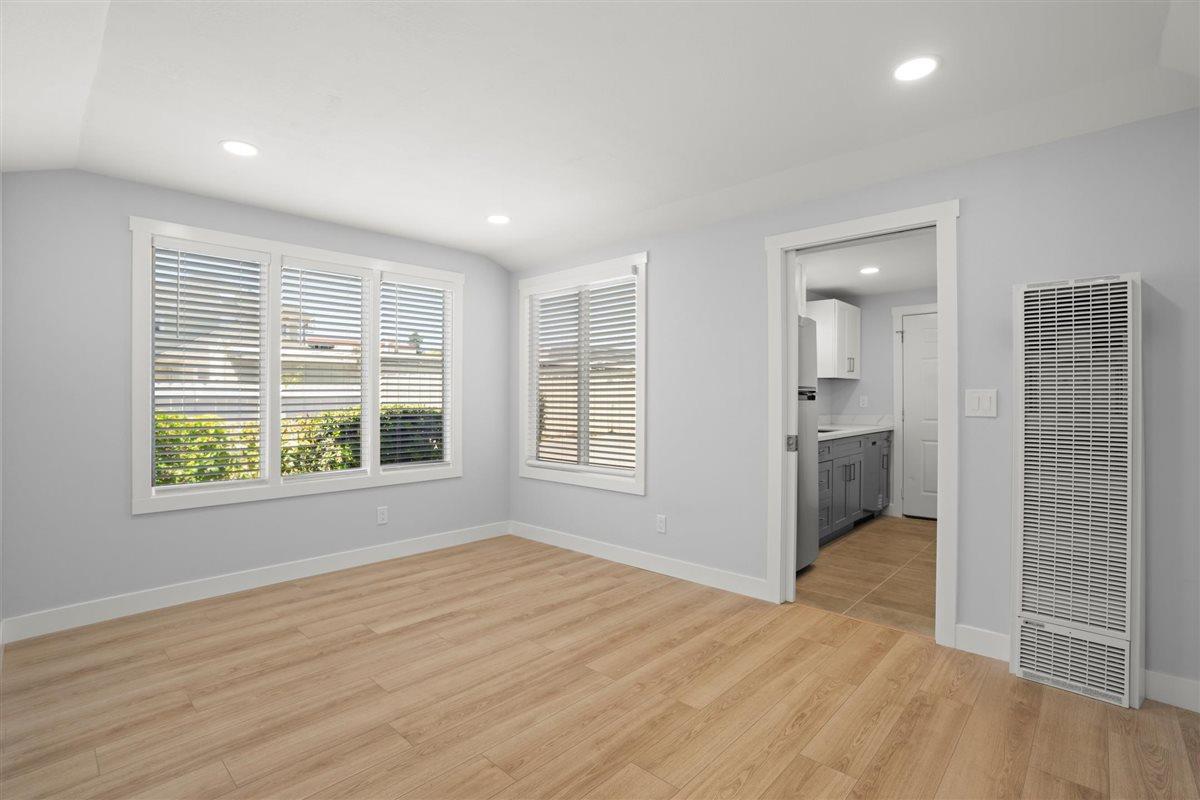 Detail Gallery Image 14 of 41 For 315 Grand Blvd, San Mateo,  CA 94401 - – Beds | – Baths