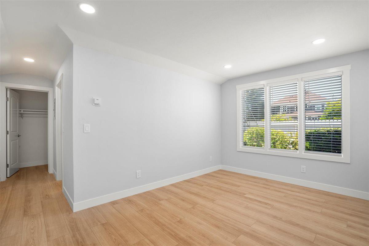 Detail Gallery Image 17 of 41 For 315 Grand Blvd, San Mateo,  CA 94401 - – Beds | – Baths