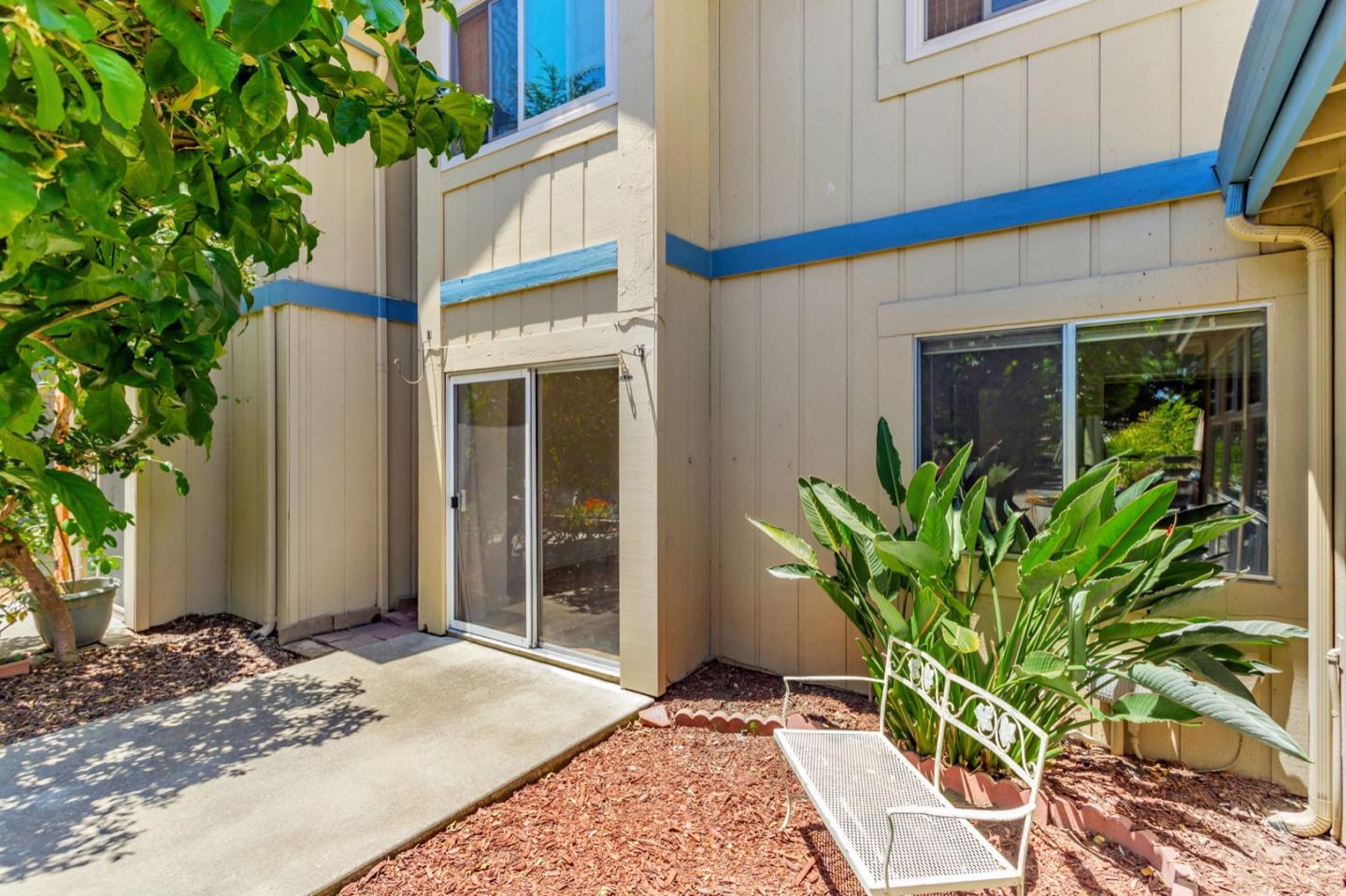 Detail Gallery Image 10 of 14 For 120 Vista Prieta Ct, Santa Cruz,  CA 95062 - 1 Beds | 1 Baths