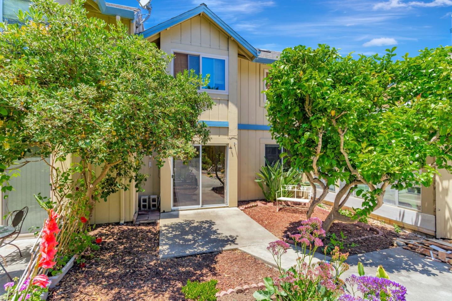 Detail Gallery Image 11 of 14 For 120 Vista Prieta Ct, Santa Cruz,  CA 95062 - 1 Beds | 1 Baths