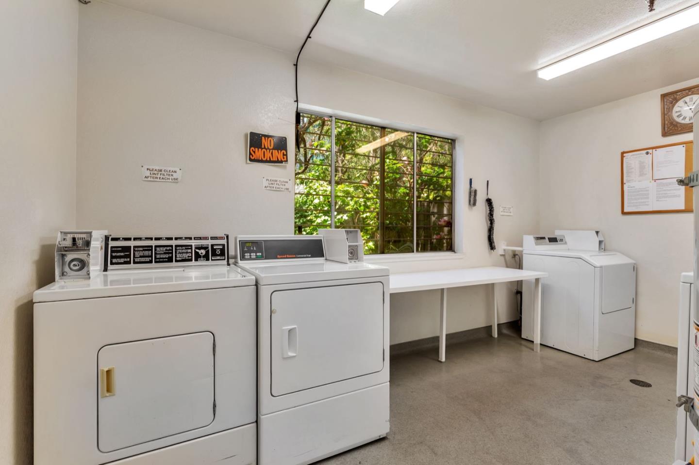 Detail Gallery Image 12 of 14 For 120 Vista Prieta Ct, Santa Cruz,  CA 95062 - 1 Beds | 1 Baths