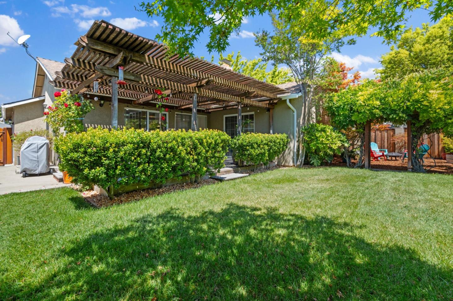 Detail Gallery Image 28 of 46 For 6230 Mahan Dr, San Jose,  CA 95123 - 3 Beds | 2 Baths