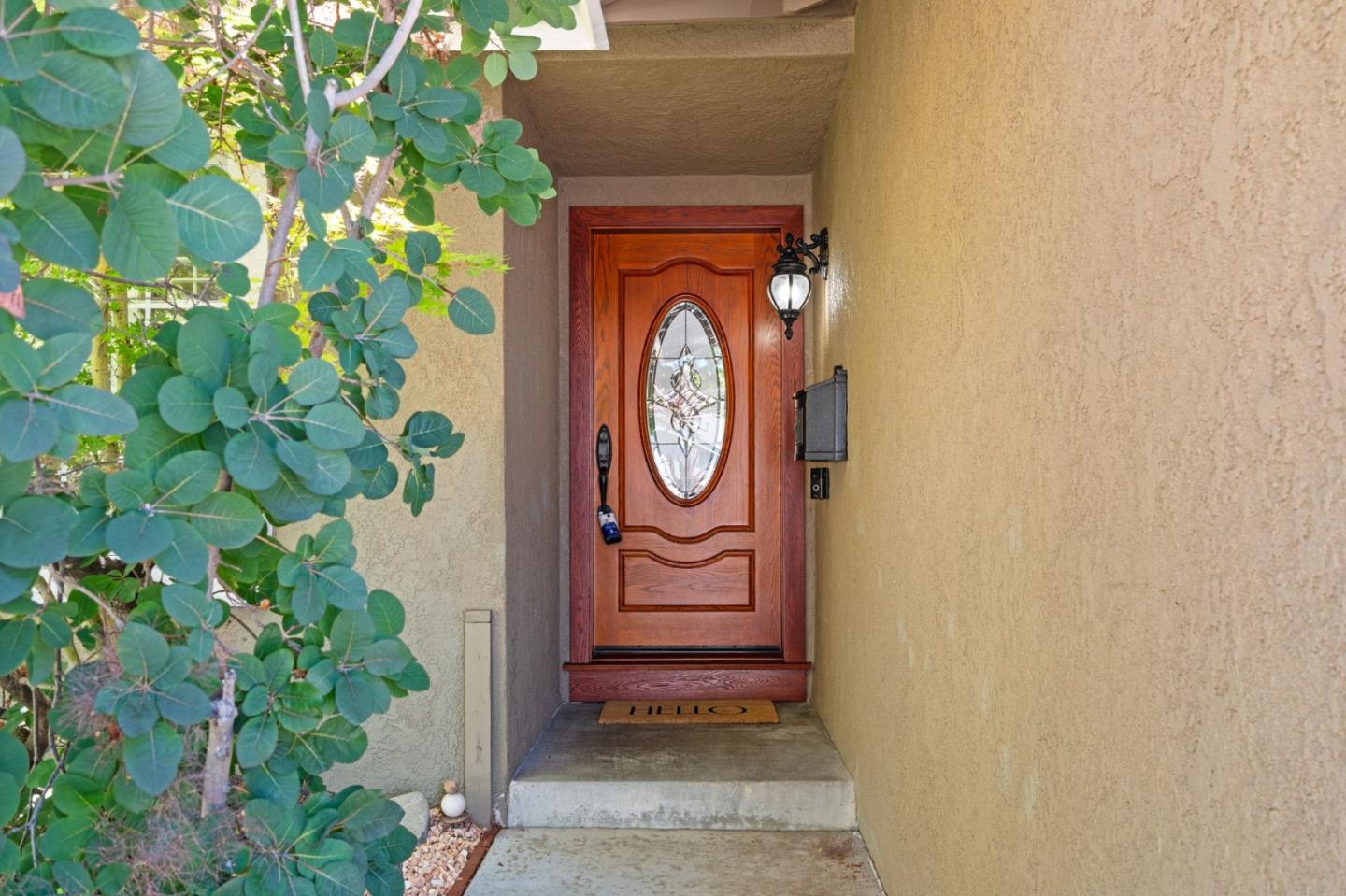 Detail Gallery Image 3 of 46 For 6230 Mahan Dr, San Jose,  CA 95123 - 3 Beds | 2 Baths