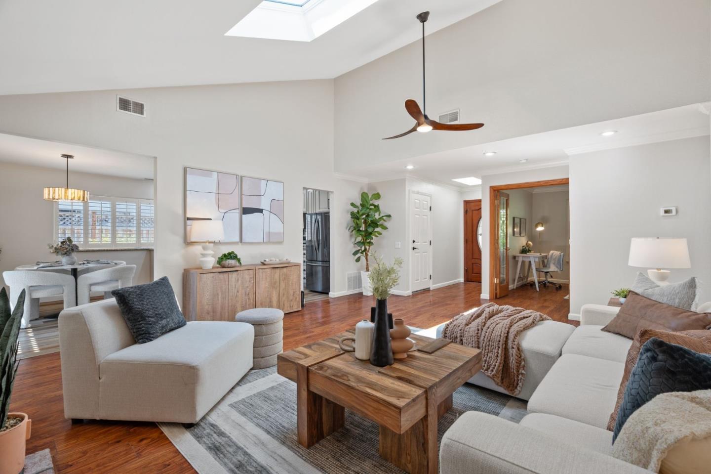 Detail Gallery Image 8 of 46 For 6230 Mahan Dr, San Jose,  CA 95123 - 3 Beds | 2 Baths