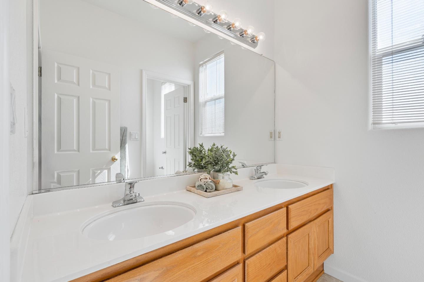 Detail Gallery Image 68 of 73 For 1101 Freedom Dr, Hollister,  CA 95023 - 4 Beds | 3 Baths