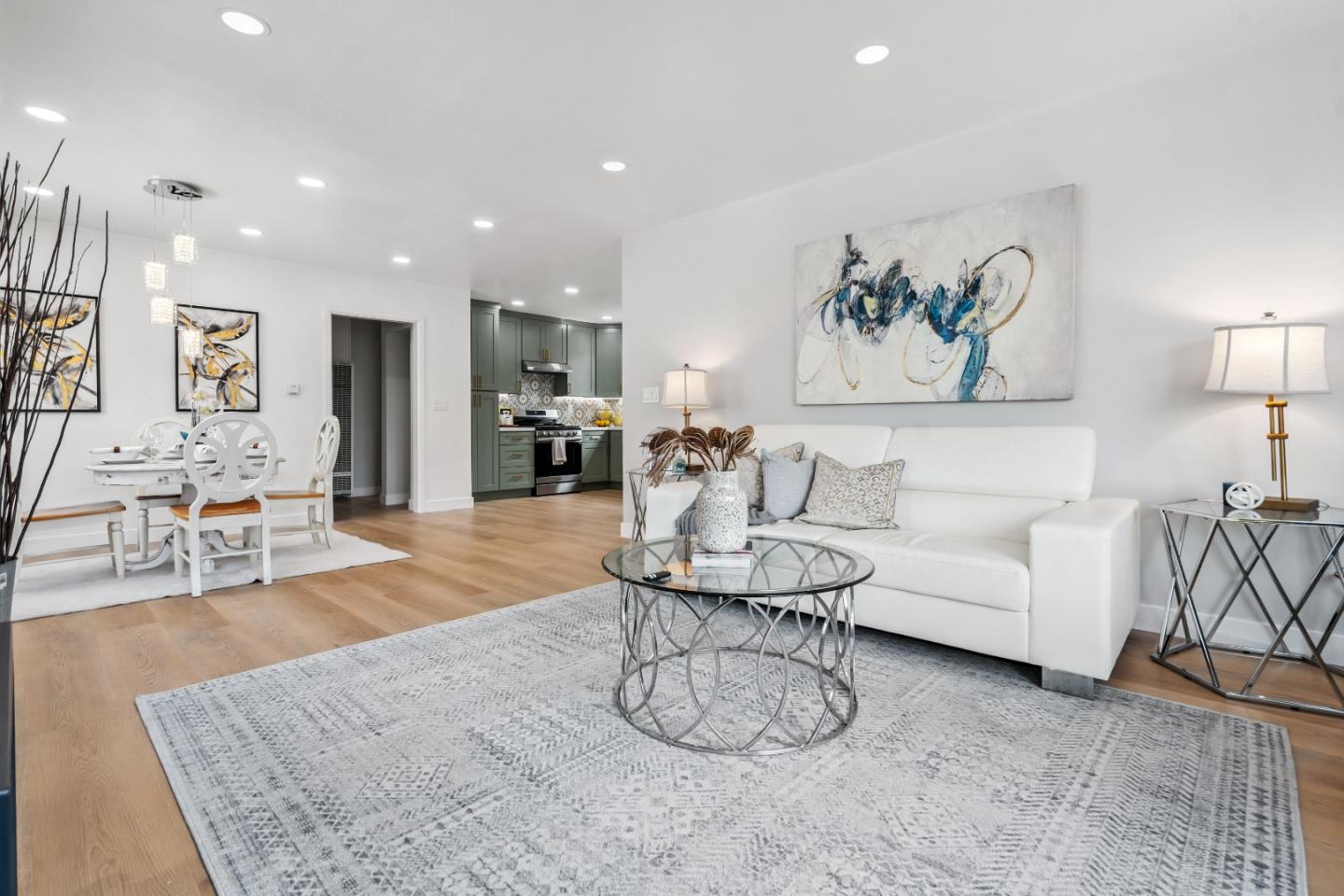 Detail Gallery Image 5 of 22 For 2761 75th Ave, Oakland,  CA 94605 - 2 Beds | 1 Baths