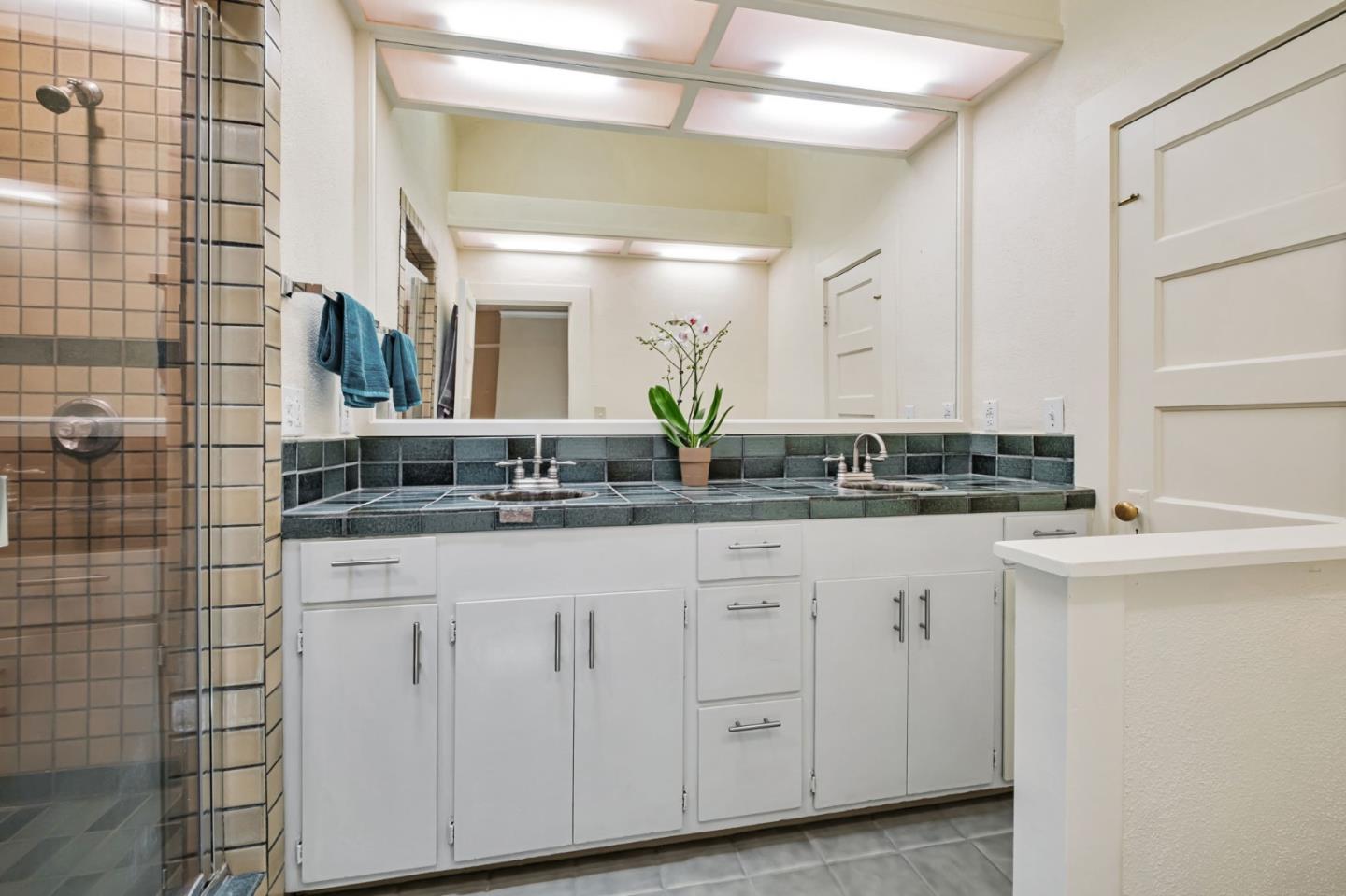 Detail Gallery Image 38 of 46 For 712 California St, Santa Cruz,  CA 95060 - 3 Beds | 2 Baths