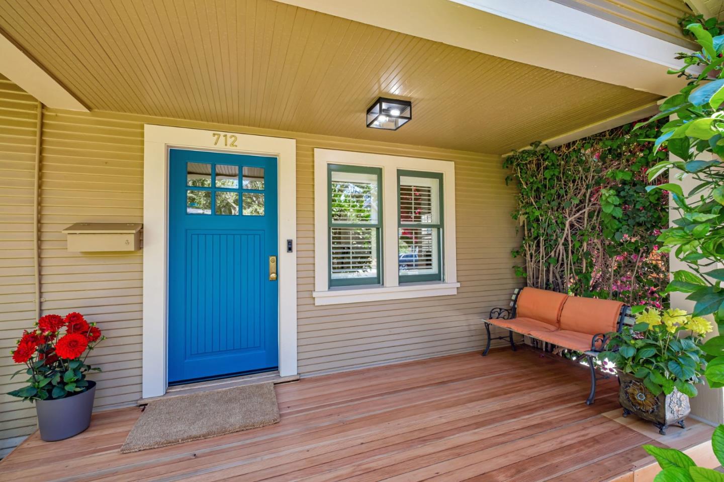 Detail Gallery Image 7 of 46 For 712 California St, Santa Cruz,  CA 95060 - 3 Beds | 2 Baths
