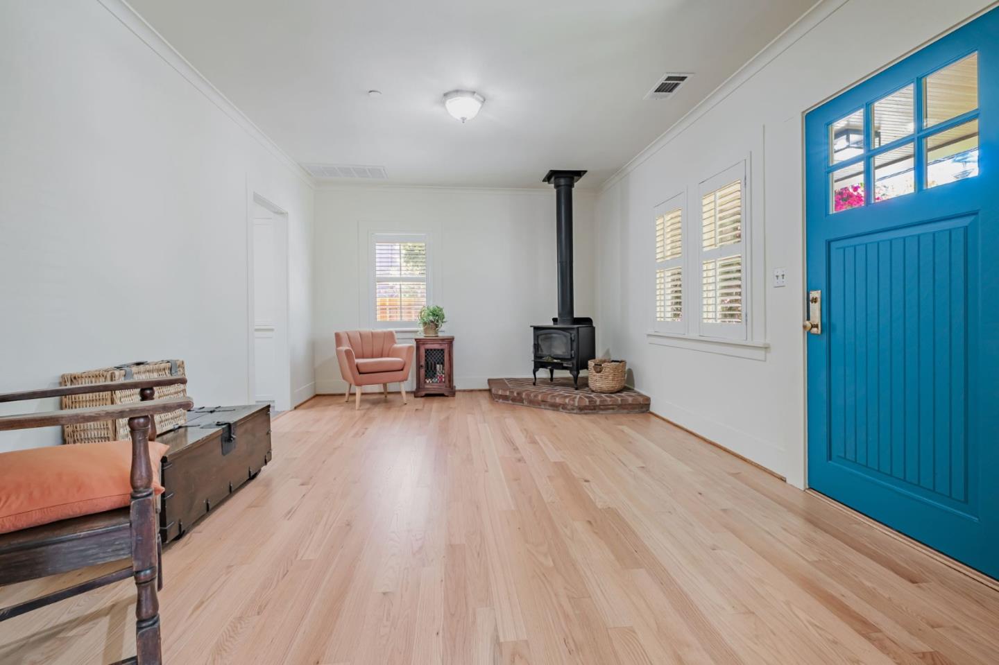 Detail Gallery Image 9 of 46 For 712 California St, Santa Cruz,  CA 95060 - 3 Beds | 2 Baths