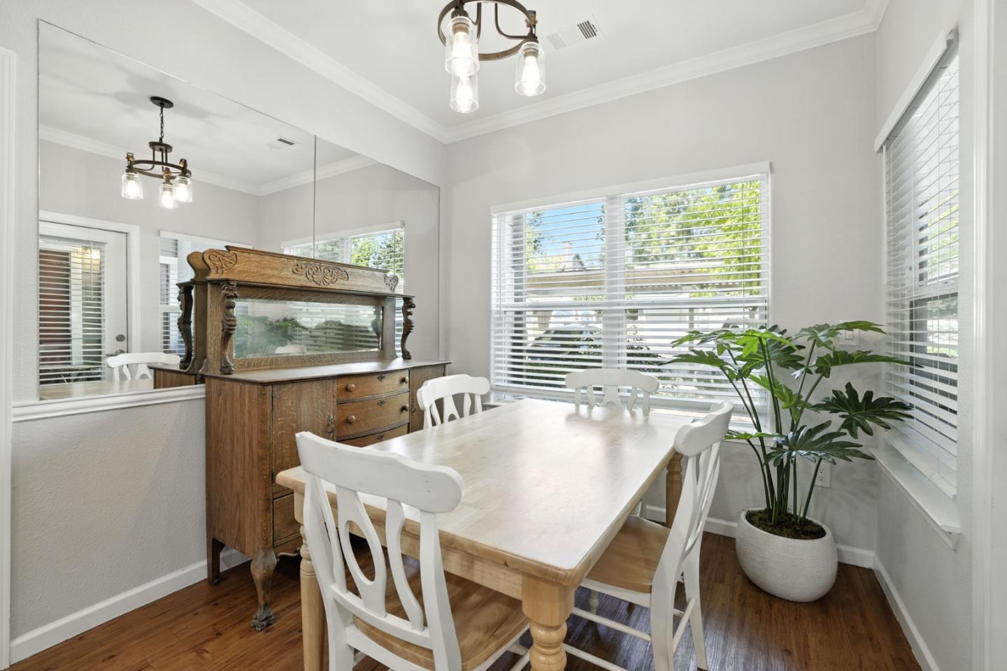 Detail Gallery Image 12 of 38 For 8434 Walerga Rd #1011,  Antelope,  CA 95843 - 3 Beds | 2 Baths