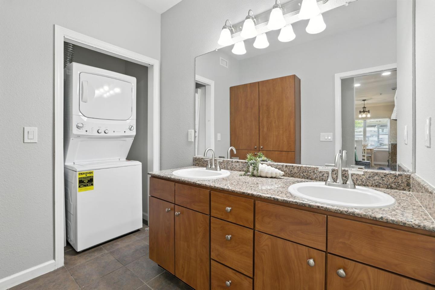 Detail Gallery Image 28 of 38 For 8434 Walerga Rd #1011,  Antelope,  CA 95843 - 3 Beds | 2 Baths