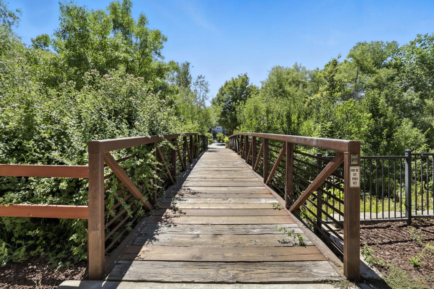 Detail Gallery Image 31 of 38 For 8434 Walerga Rd #1011,  Antelope,  CA 95843 - 3 Beds | 2 Baths