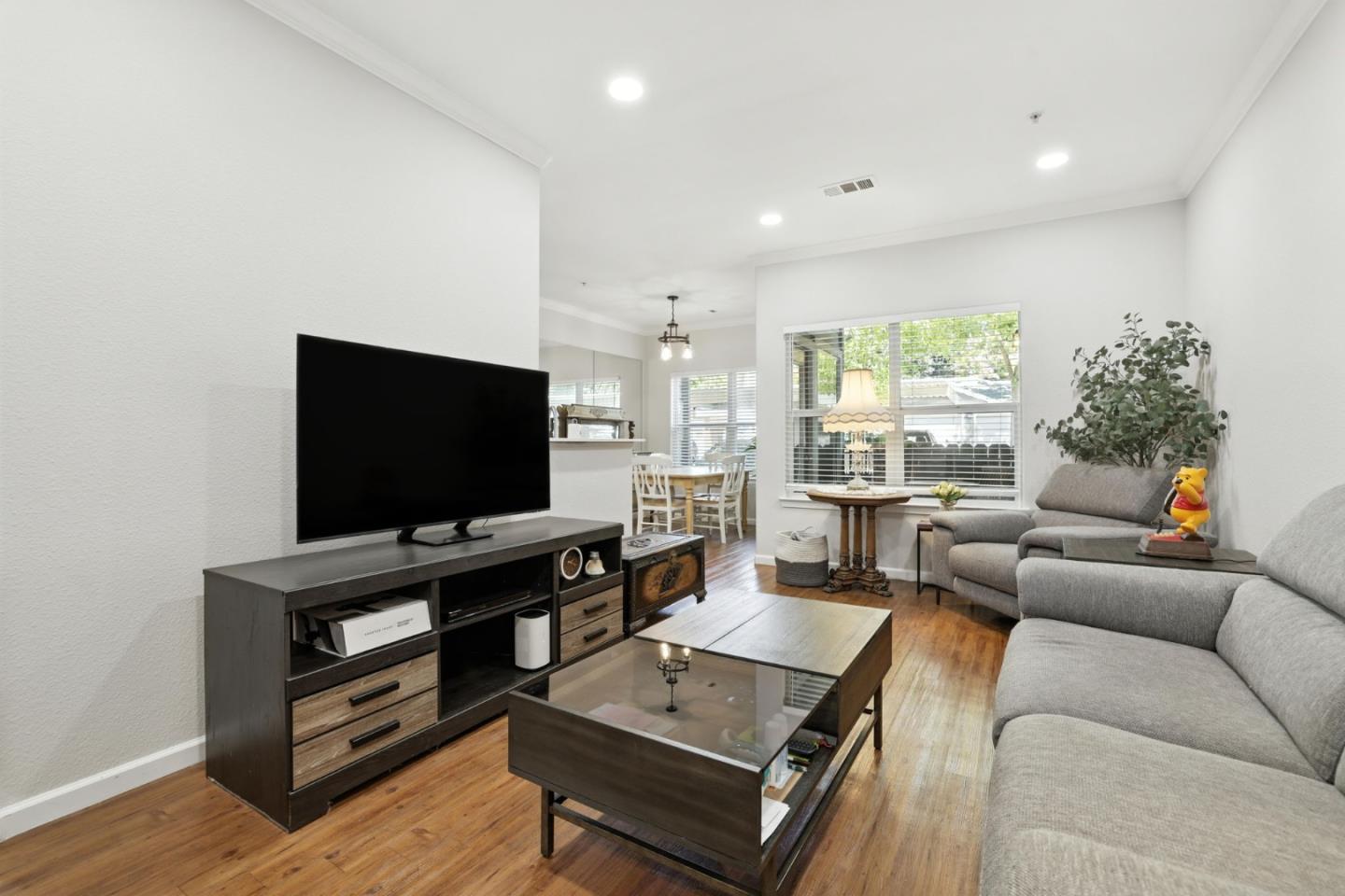 Detail Gallery Image 6 of 38 For 8434 Walerga Rd #1011,  Antelope,  CA 95843 - 3 Beds | 2 Baths