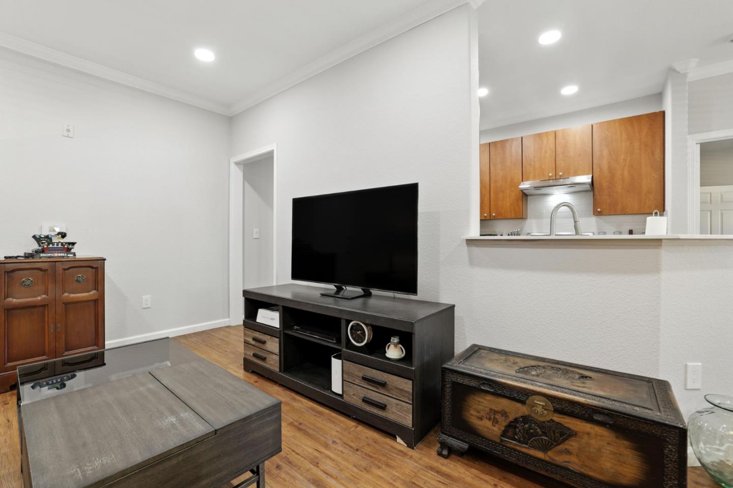 Detail Gallery Image 7 of 38 For 8434 Walerga Rd #1011,  Antelope,  CA 95843 - 3 Beds | 2 Baths