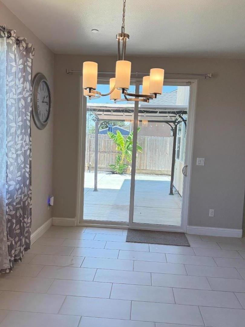 Detail Gallery Image 9 of 30 For 3963 Morris, Clovis,  CA 93619 - 4 Beds | 3 Baths