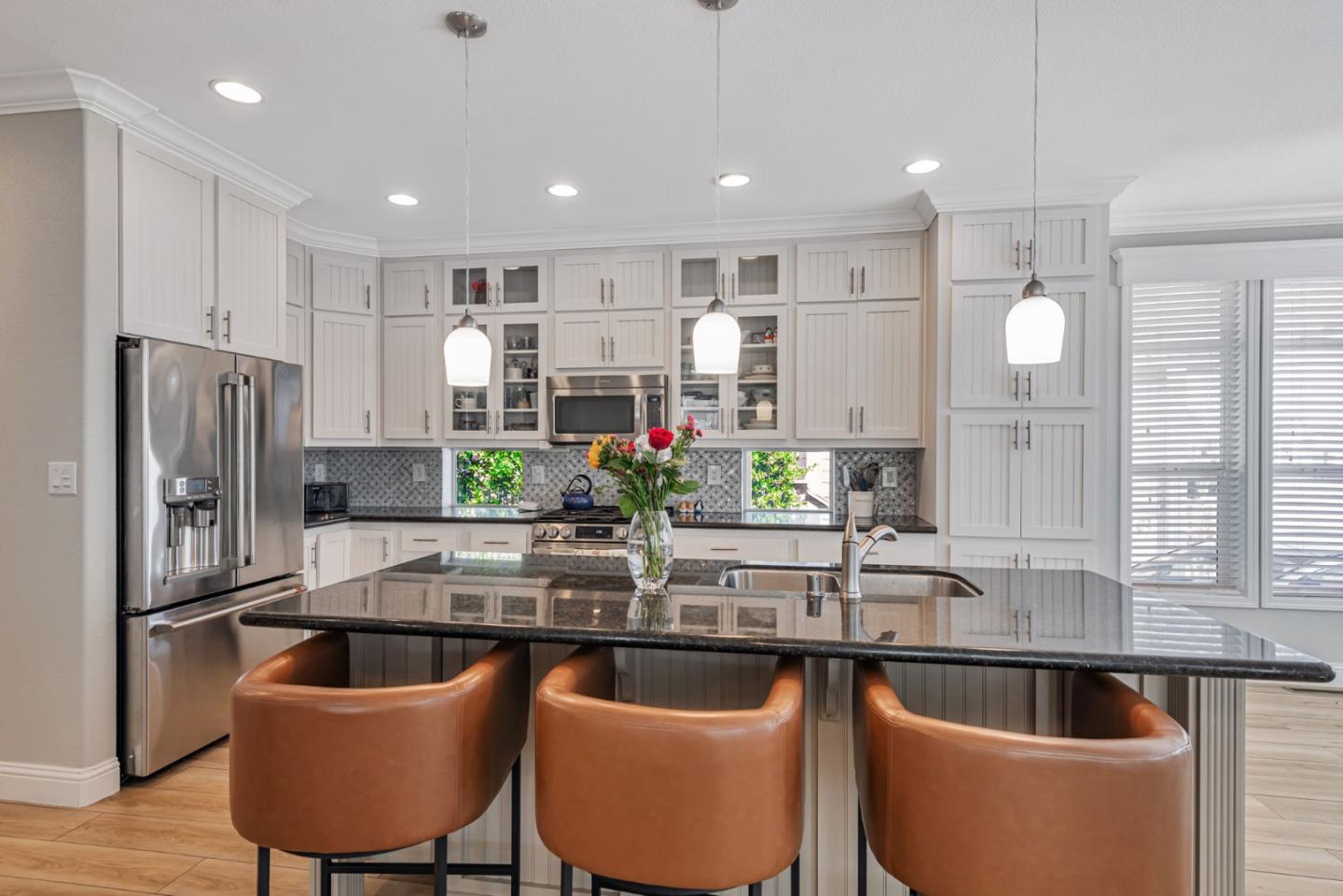 Detail Gallery Image 10 of 42 For 1085 Tasman Dr #74,  Sunnyvale,  CA 94089 - 3 Beds | 3 Baths