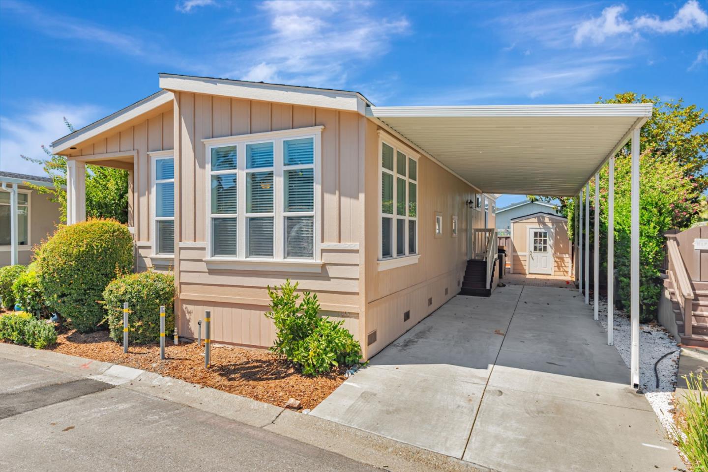 Detail Gallery Image 3 of 42 For 1085 Tasman Dr #74,  Sunnyvale,  CA 94089 - 3 Beds | 3 Baths