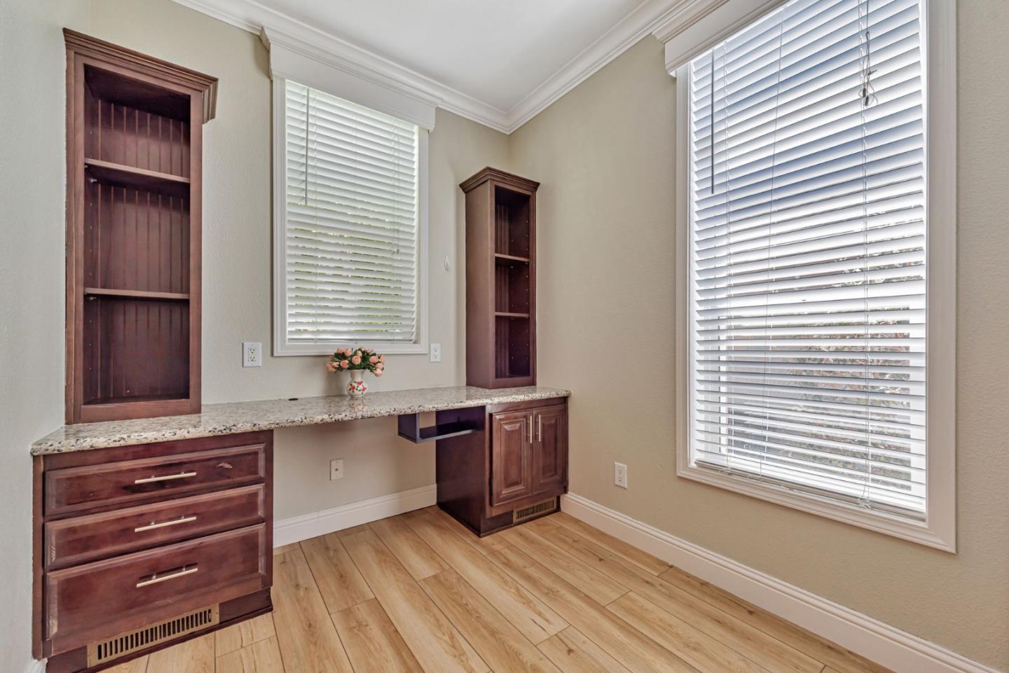 Detail Gallery Image 32 of 42 For 1085 Tasman Dr #74,  Sunnyvale,  CA 94089 - 3 Beds | 3 Baths