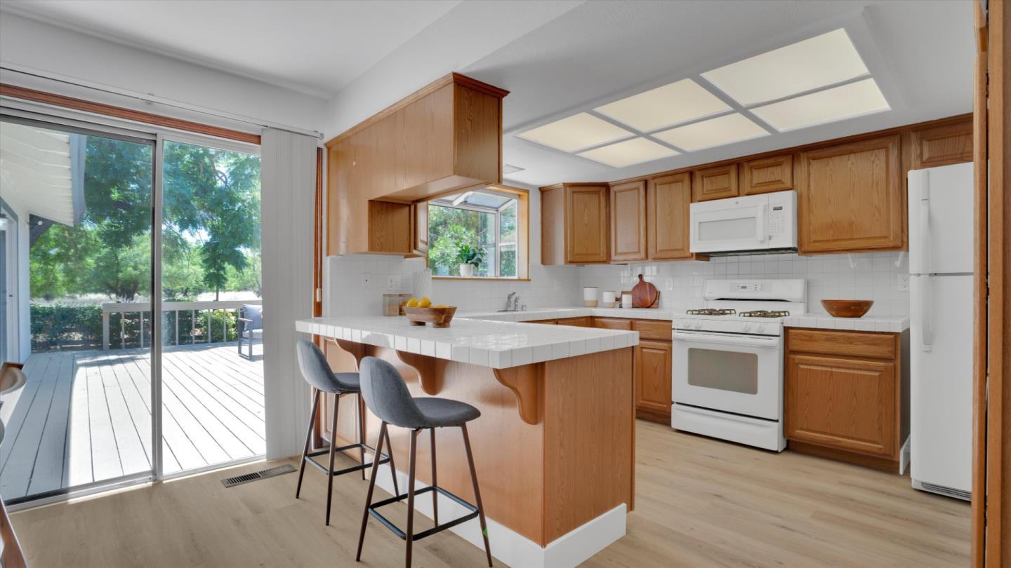 Detail Gallery Image 12 of 34 For 17245 James Lex Ln, Morgan Hill,  CA 95037 - 3 Beds | 2 Baths