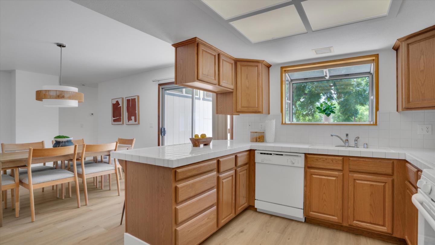 Detail Gallery Image 14 of 34 For 17245 James Lex Ln, Morgan Hill,  CA 95037 - 3 Beds | 2 Baths