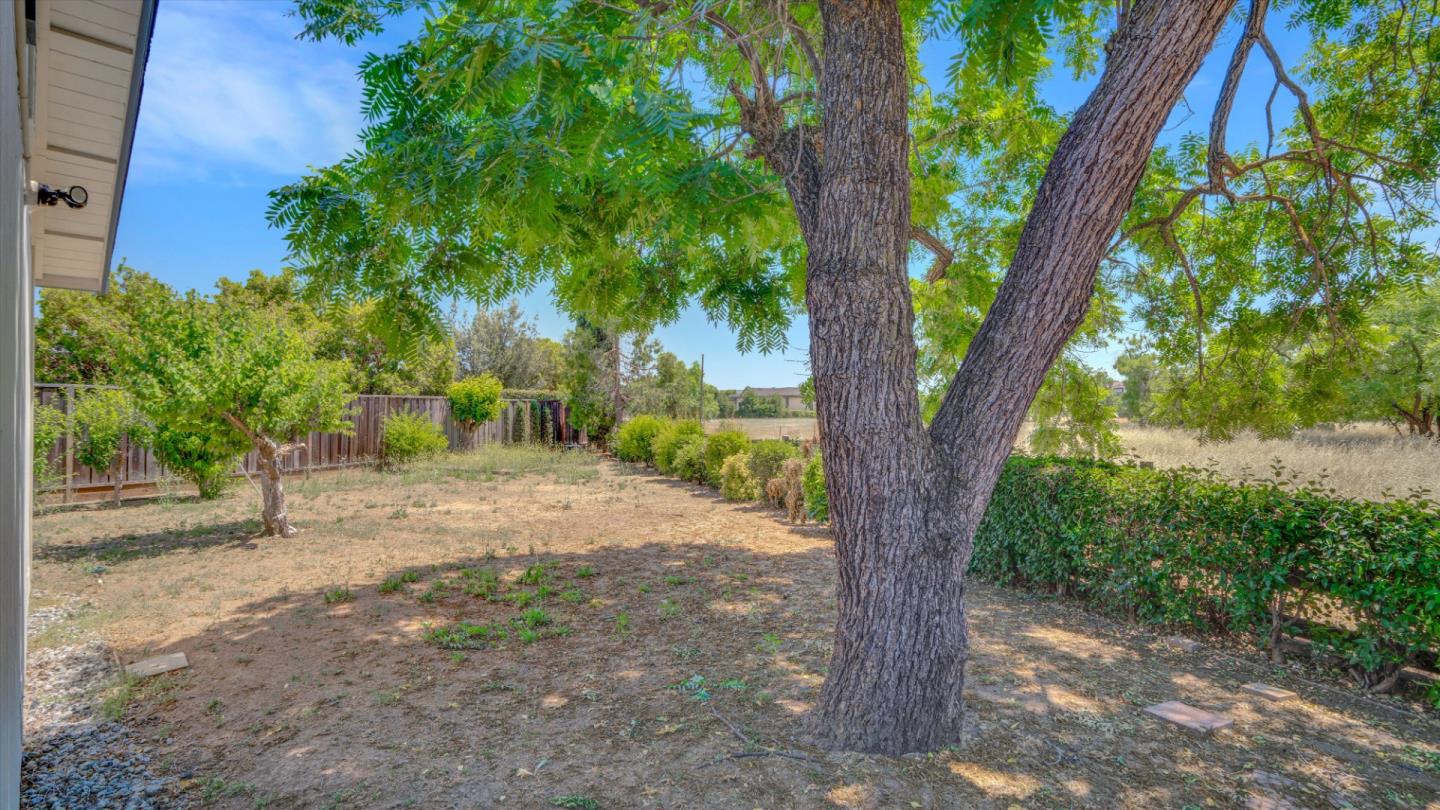 Detail Gallery Image 32 of 34 For 17245 James Lex Ln, Morgan Hill,  CA 95037 - 3 Beds | 2 Baths