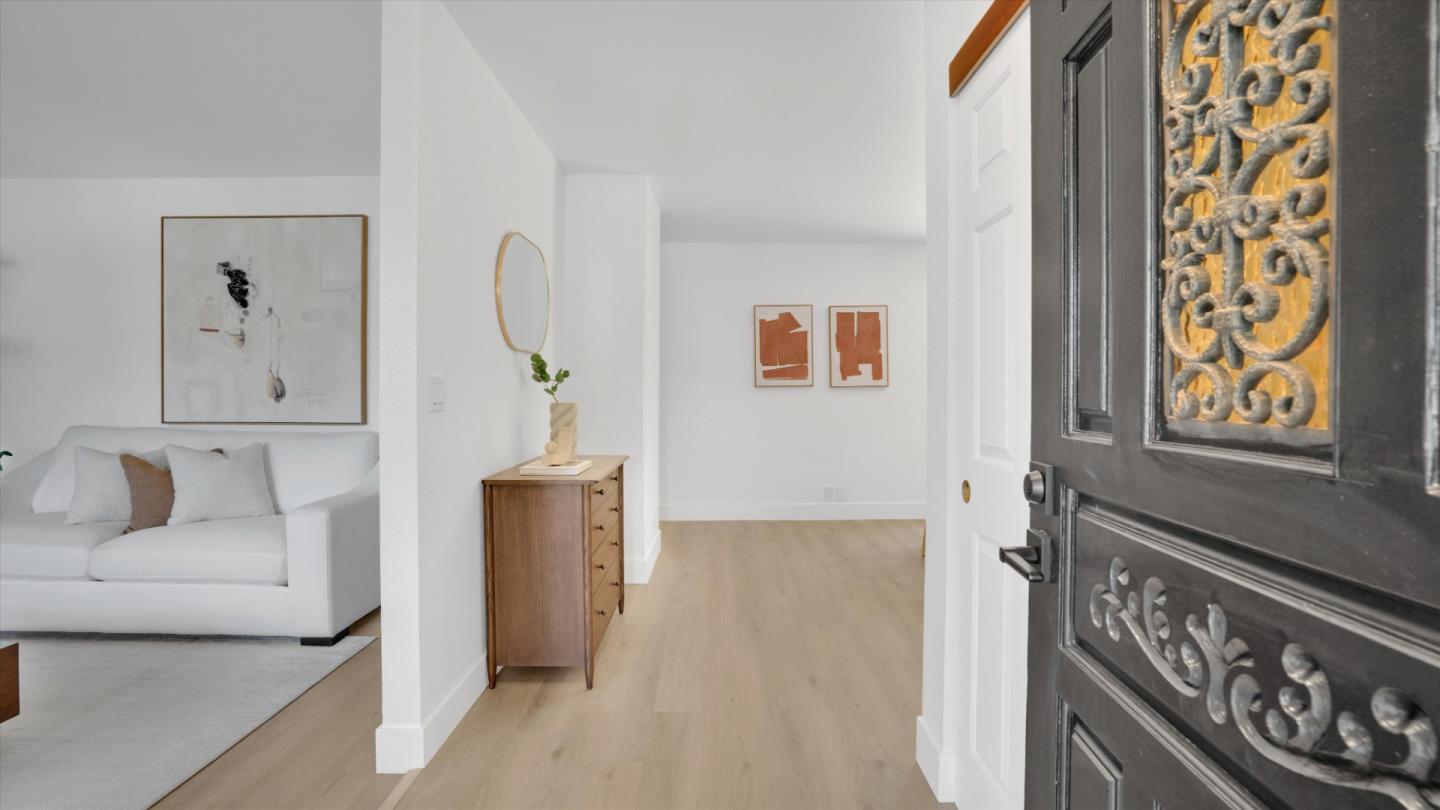 Detail Gallery Image 5 of 34 For 17245 James Lex Ln, Morgan Hill,  CA 95037 - 3 Beds | 2 Baths