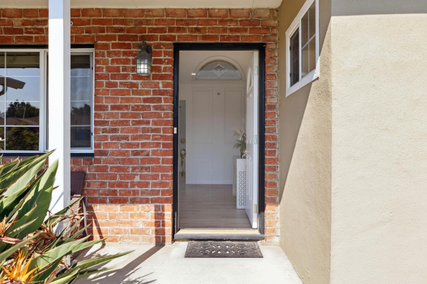 Detail Gallery Image 10 of 45 For 7527 Sutton Ln, Dublin,  CA 94568 - 3 Beds | 2 Baths