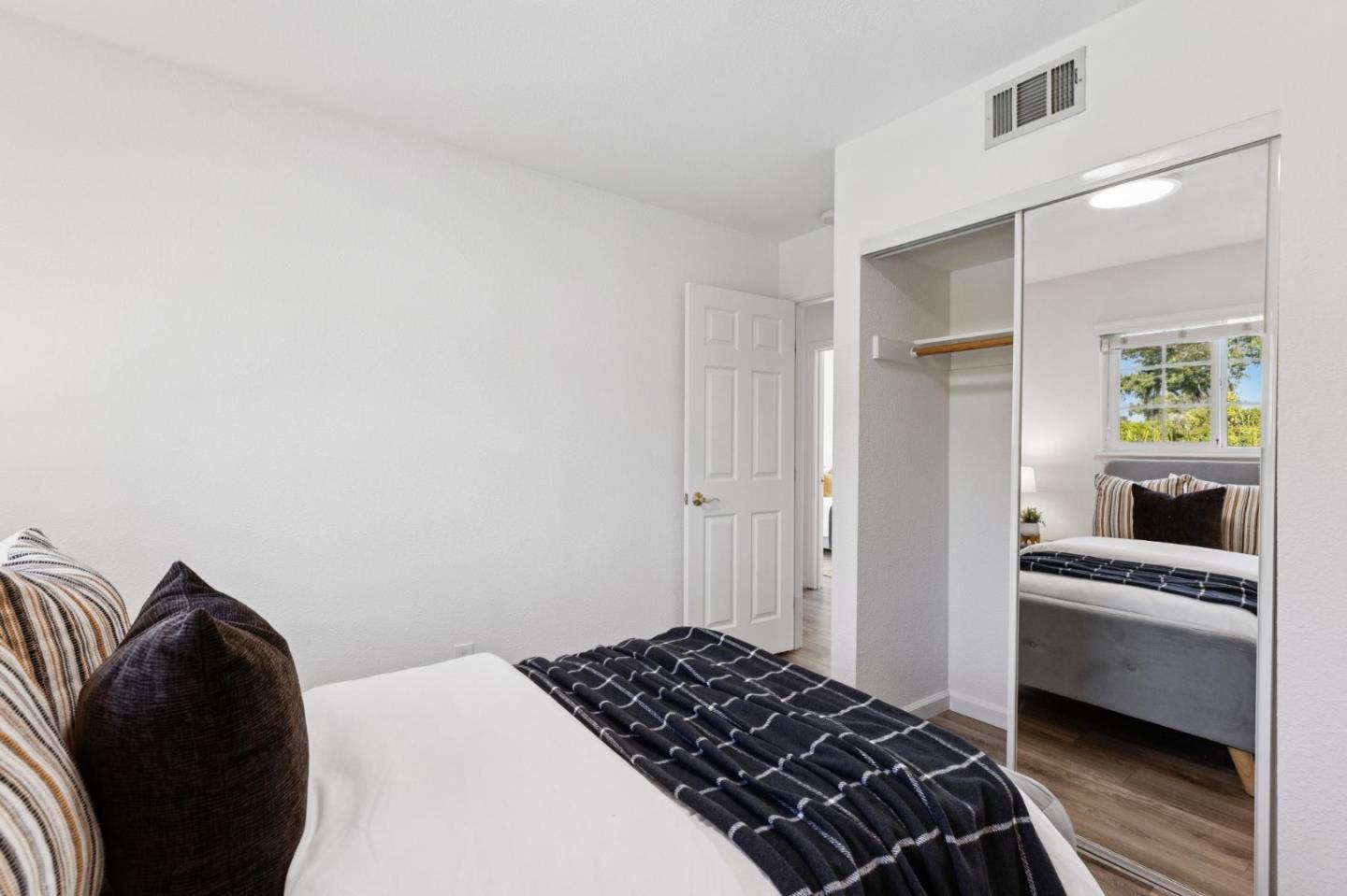 Detail Gallery Image 30 of 45 For 7527 Sutton Ln, Dublin,  CA 94568 - 3 Beds | 2 Baths