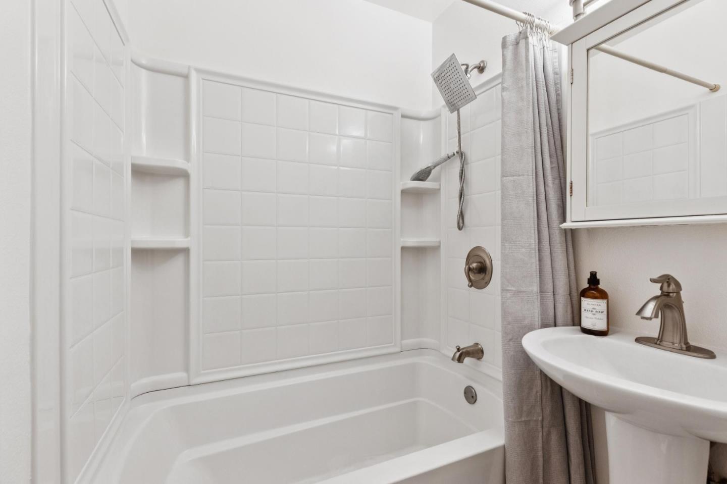 Detail Gallery Image 32 of 45 For 7527 Sutton Ln, Dublin,  CA 94568 - 3 Beds | 2 Baths