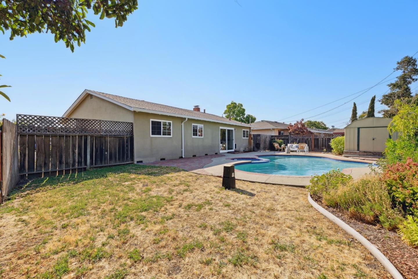 Detail Gallery Image 37 of 45 For 7527 Sutton Ln, Dublin,  CA 94568 - 3 Beds | 2 Baths