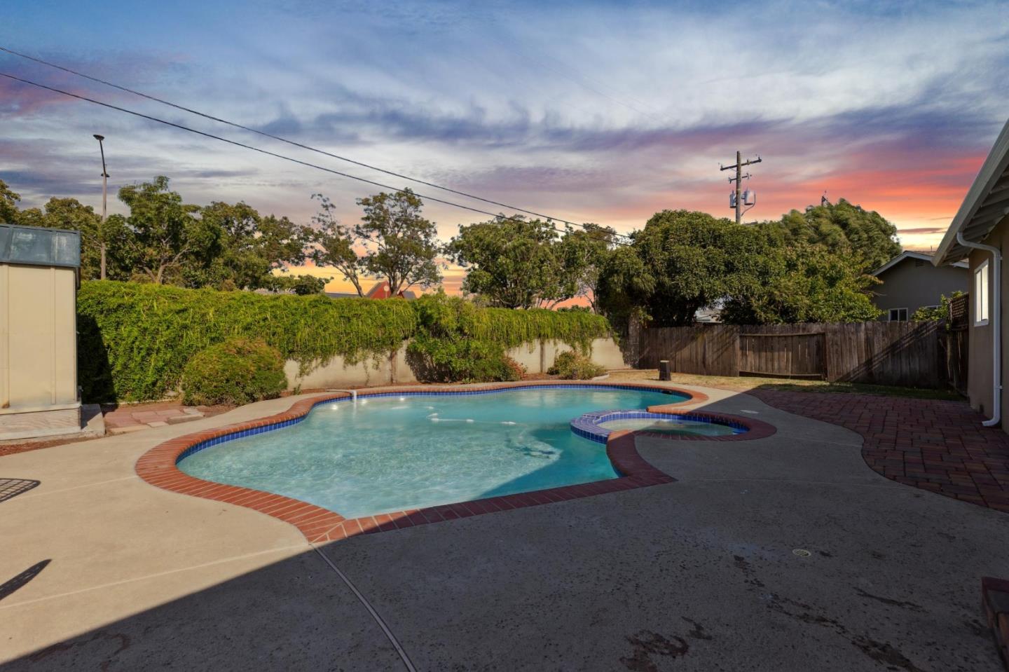 Detail Gallery Image 38 of 45 For 7527 Sutton Ln, Dublin,  CA 94568 - 3 Beds | 2 Baths