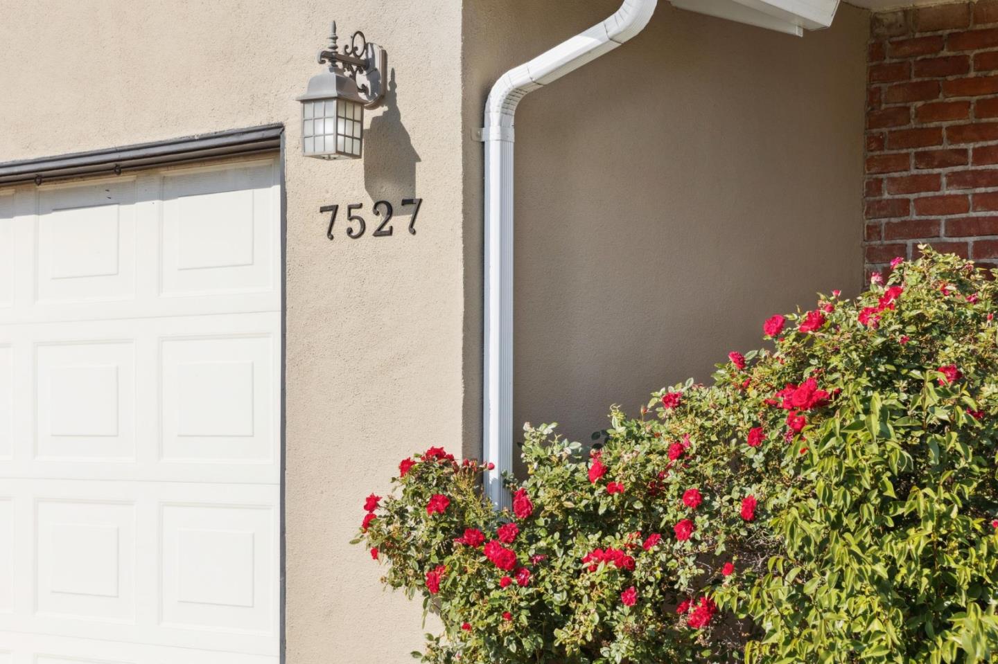 Detail Gallery Image 9 of 45 For 7527 Sutton Ln, Dublin,  CA 94568 - 3 Beds | 2 Baths
